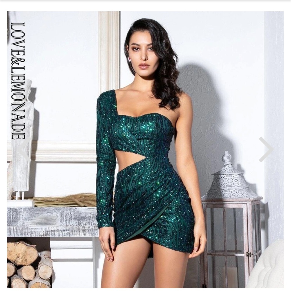 NEW emerald green one sleeve dress